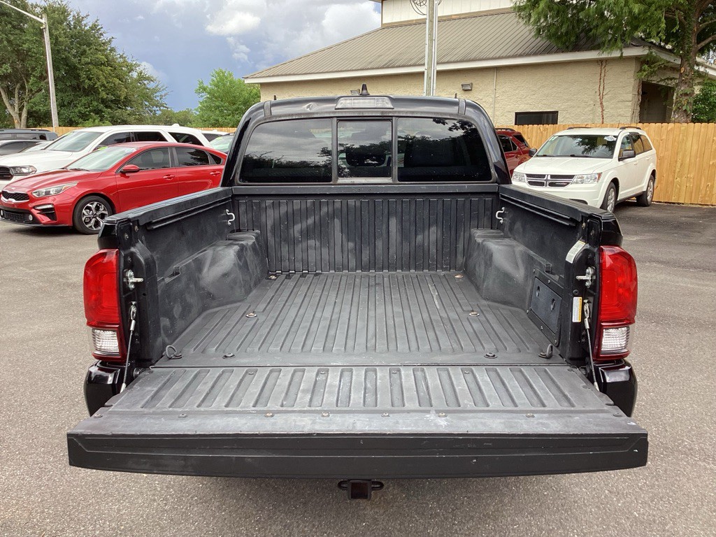 2021 Toyota Tacoma Image 24