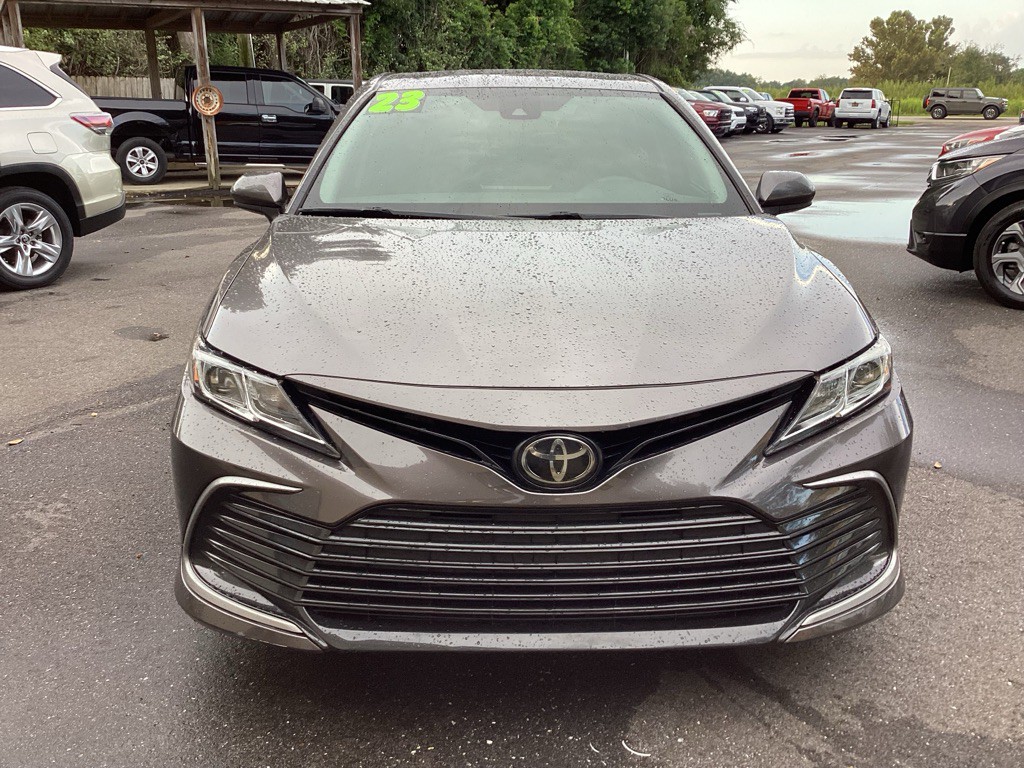 2023 Toyota Camry Image 2