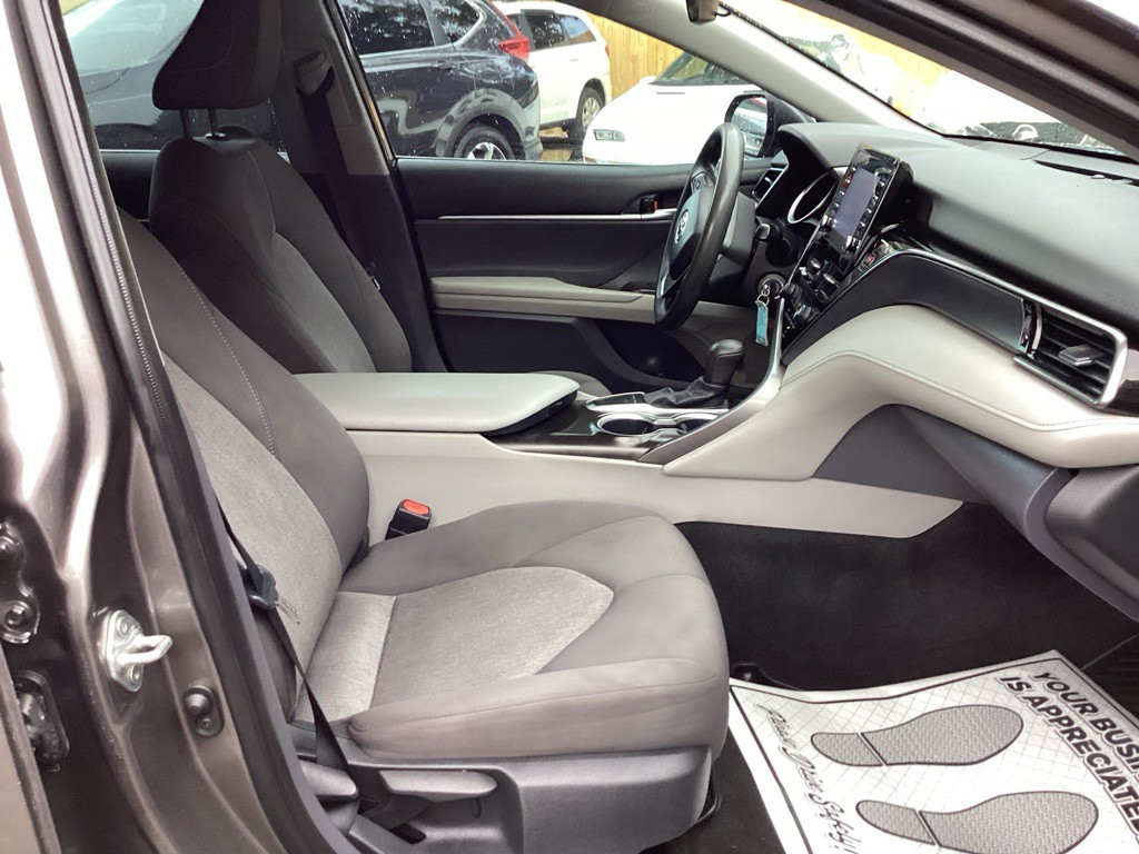 2023 Toyota Camry Image 10