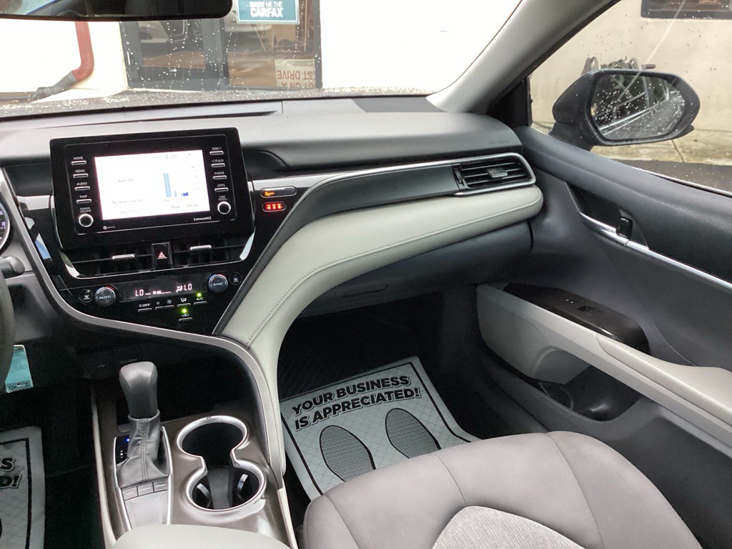 2023 Toyota Camry Image 16