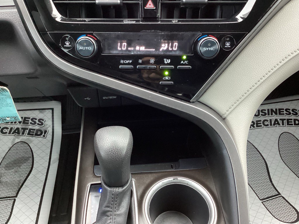 2023 Toyota Camry Image 18