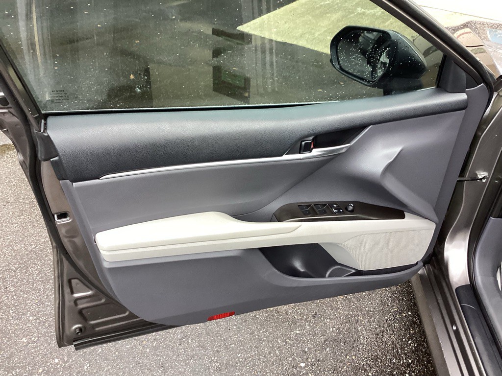 2023 Toyota Camry Image 26