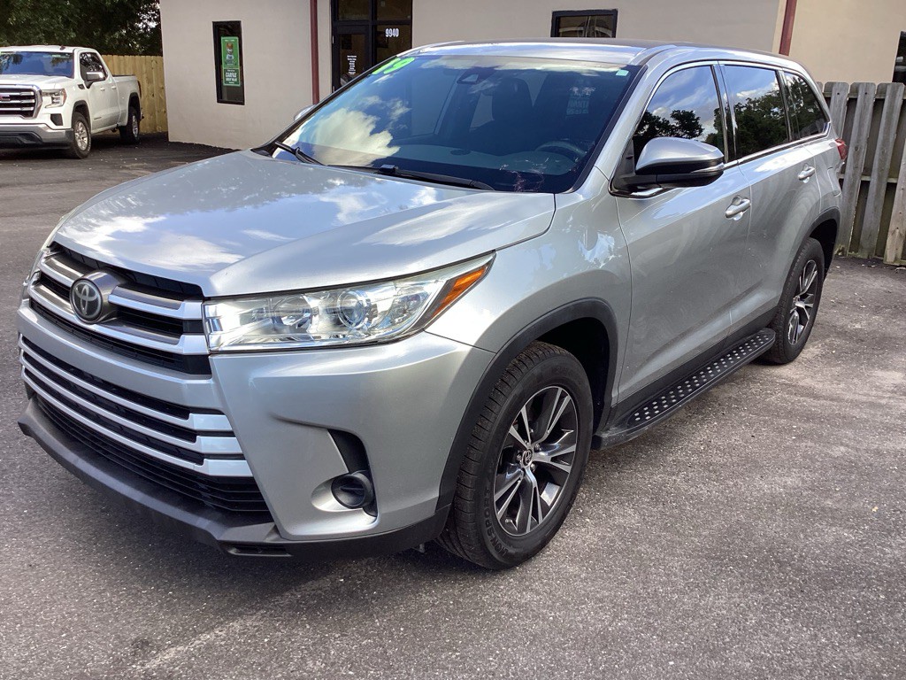2019 Toyota Highlander Image 3