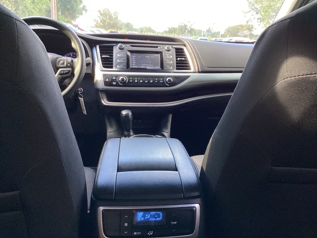 2019 Toyota Highlander Image 14