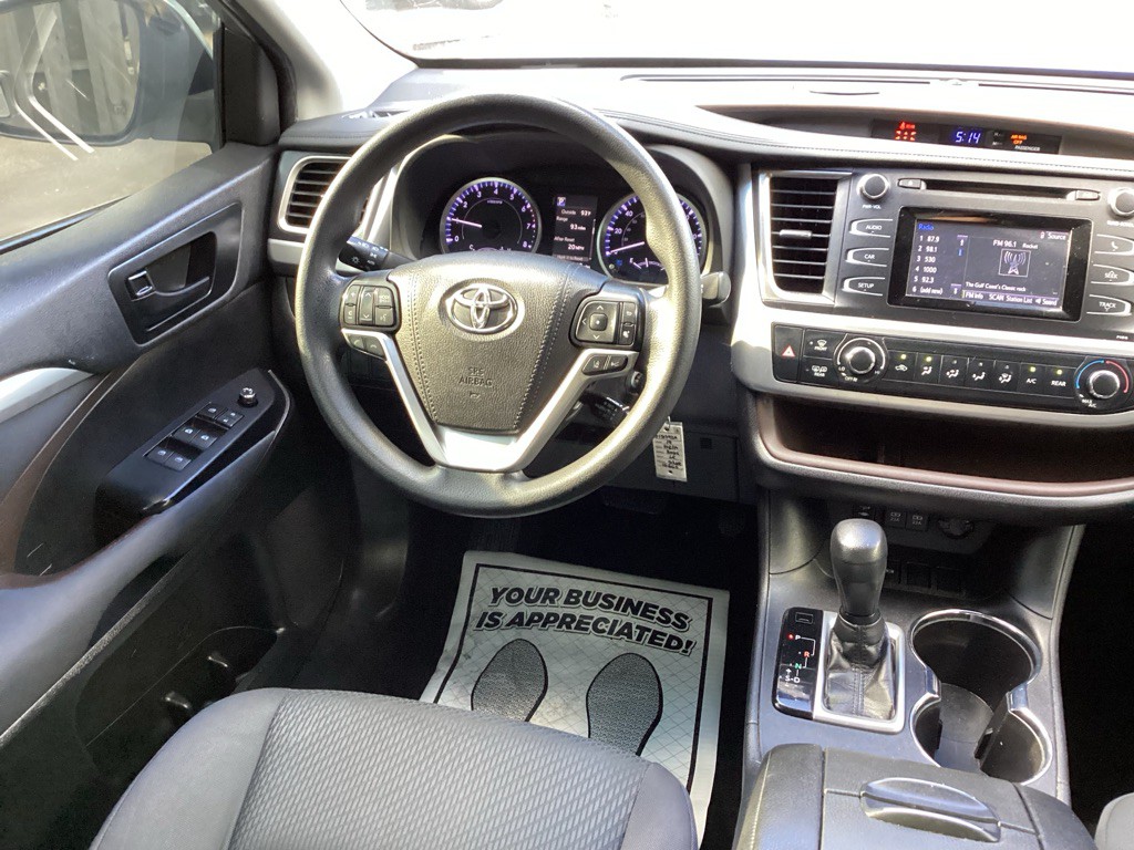 2019 Toyota Highlander Image 16