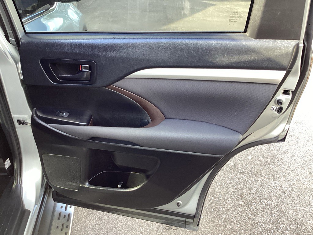 2019 Toyota Highlander Image 26