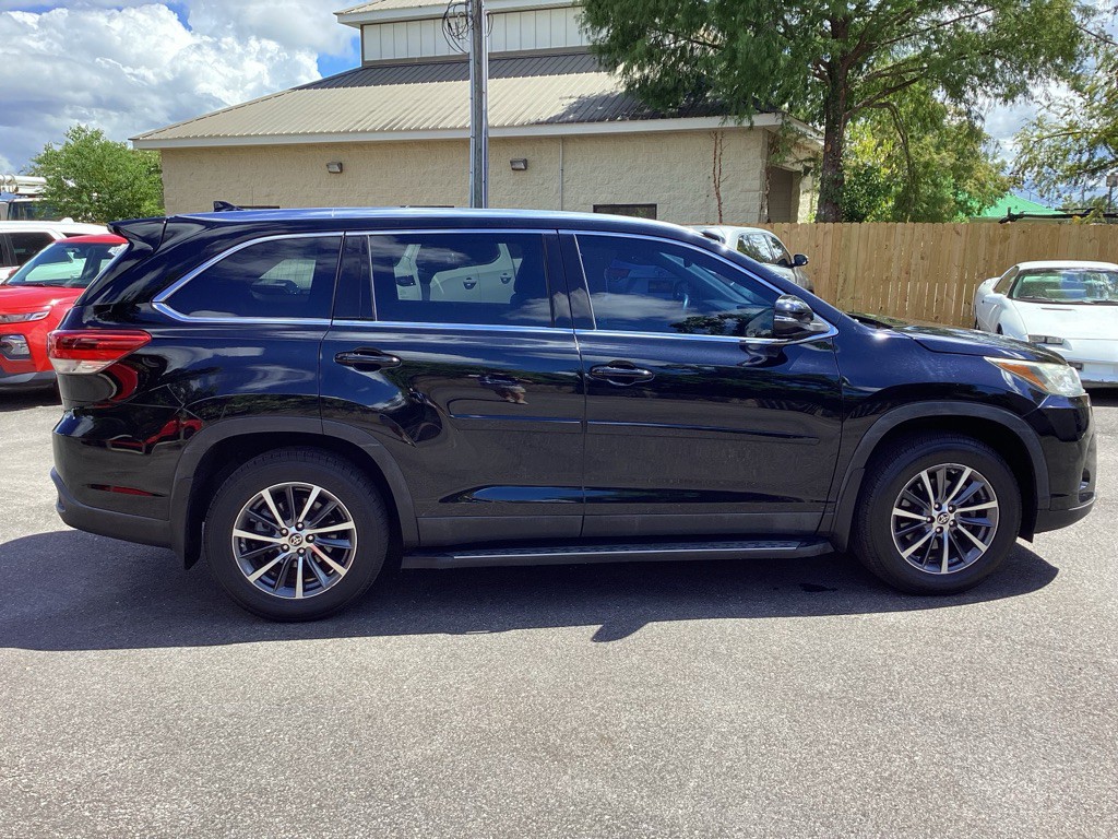 2019 Toyota Highlander Image 8