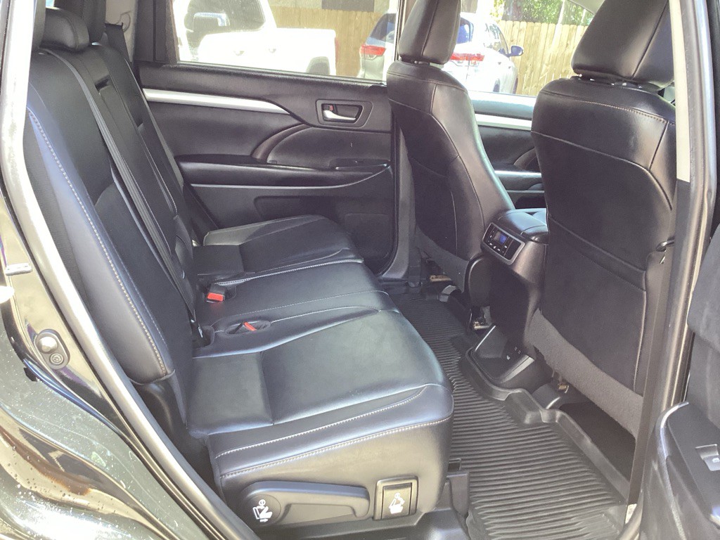 2019 Toyota Highlander Image 12