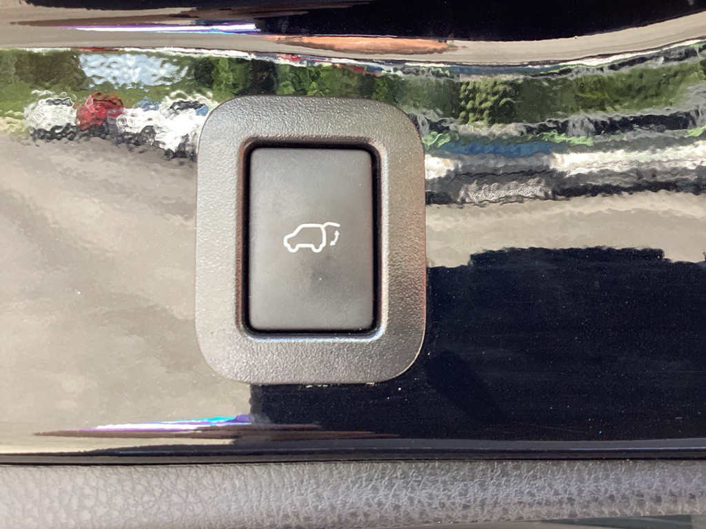 2019 Toyota Highlander Image 17