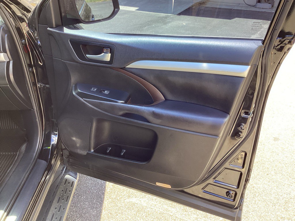 2019 Toyota Highlander Image 32