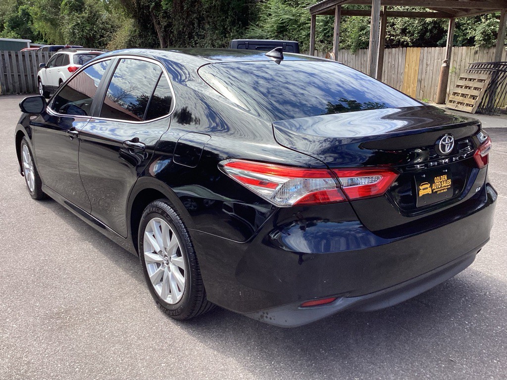 2019 Toyota Camry Image 5