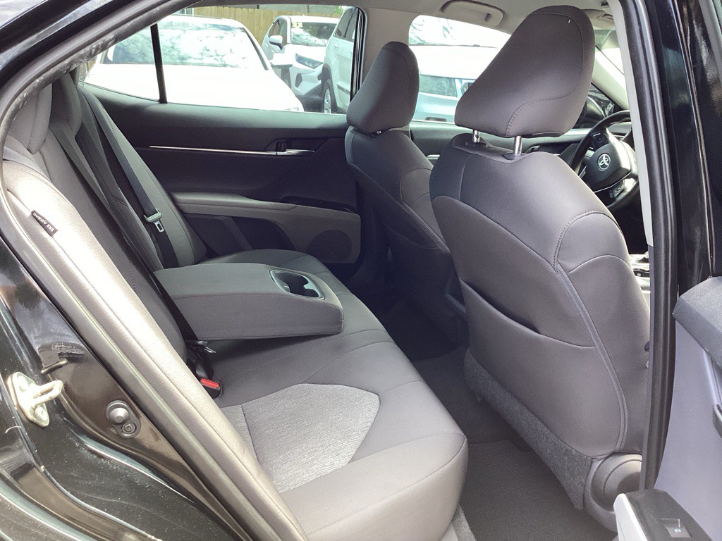 2019 Toyota Camry Image 12