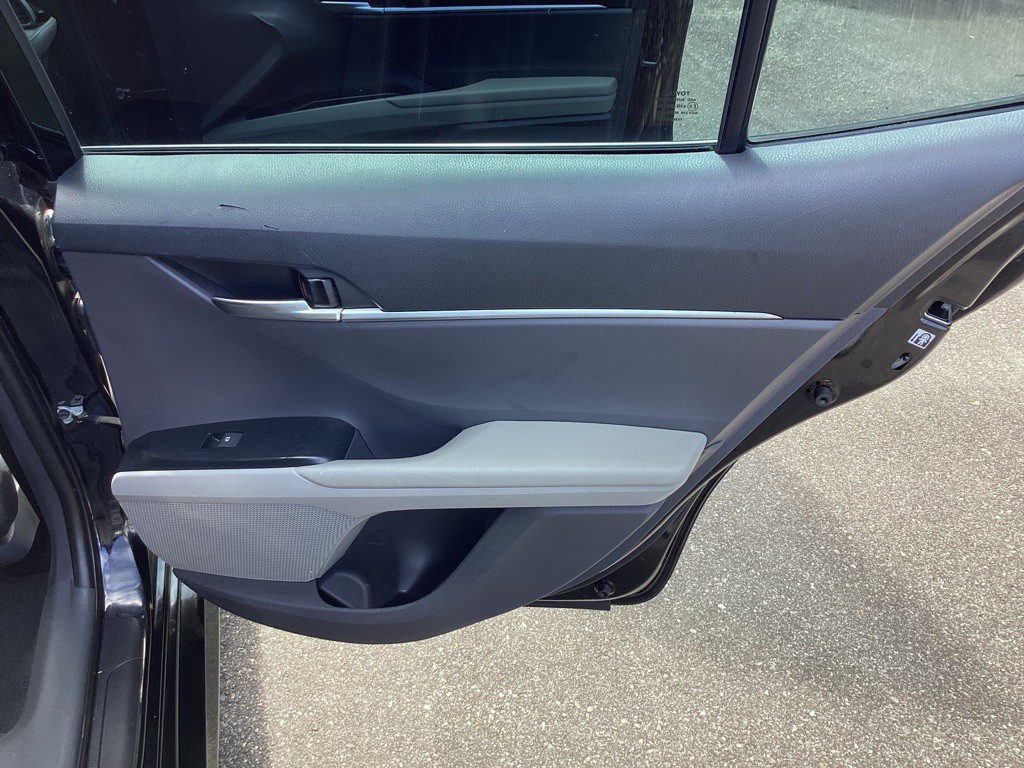 2019 Toyota Camry Image 28