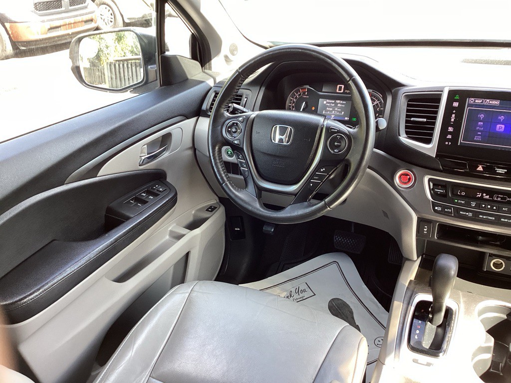 2016 Honda Pilot Image 16