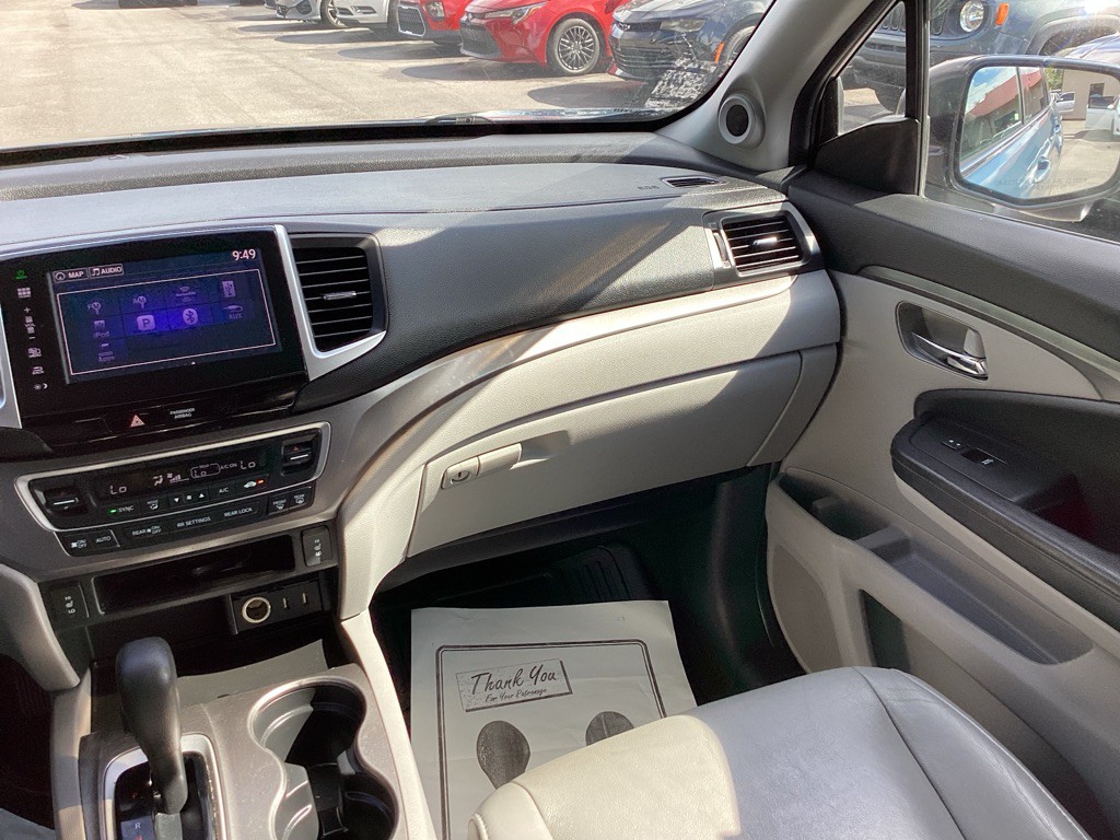 2016 Honda Pilot Image 17