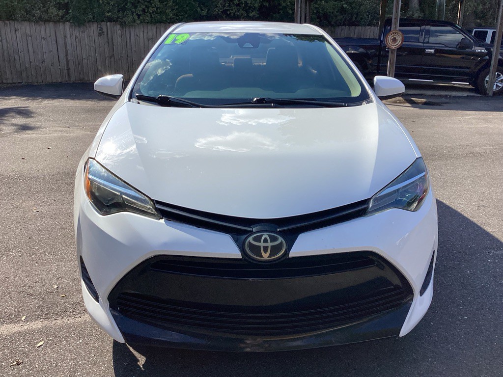 2019 Toyota Corolla Image 2