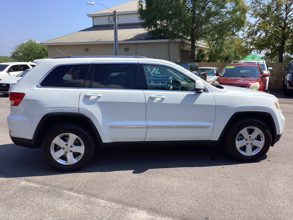 2013 Jeep Grand Cherokee Image 8