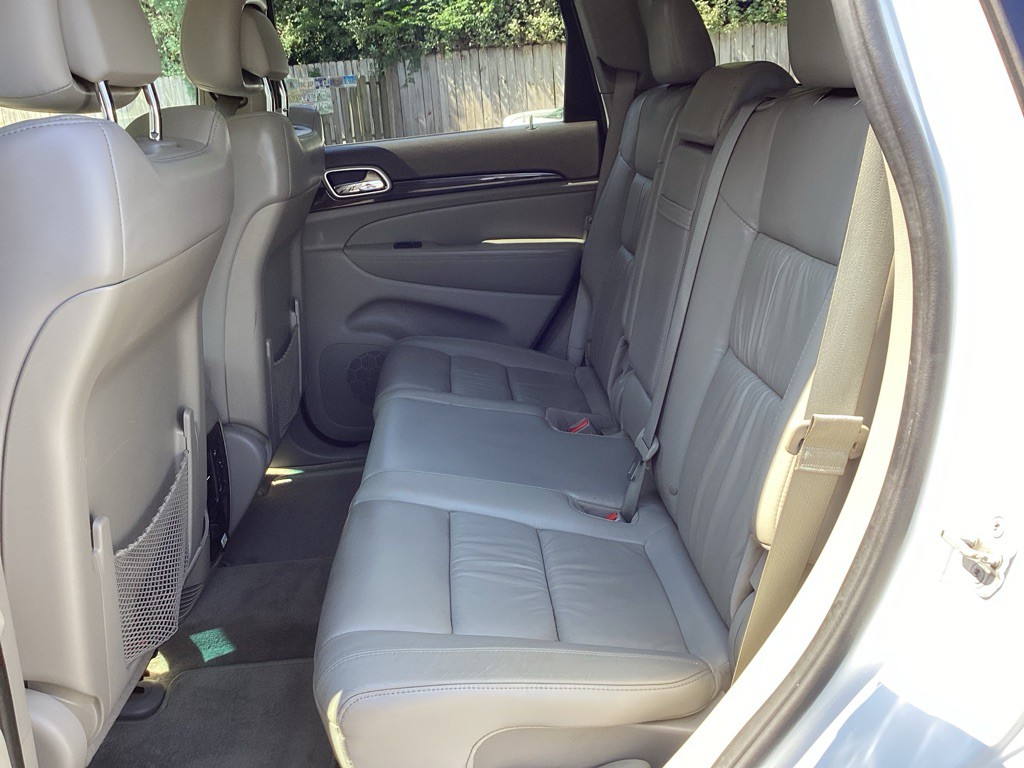 2013 Jeep Grand Cherokee Image 12