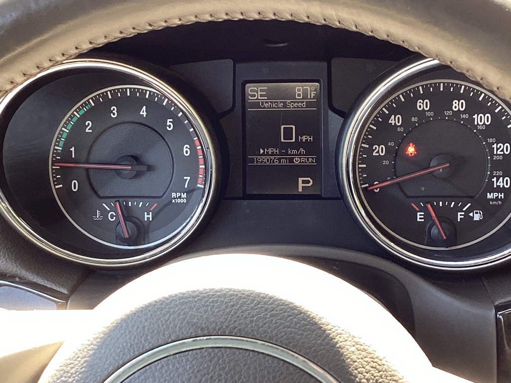 2013 Jeep Grand Cherokee Image 22