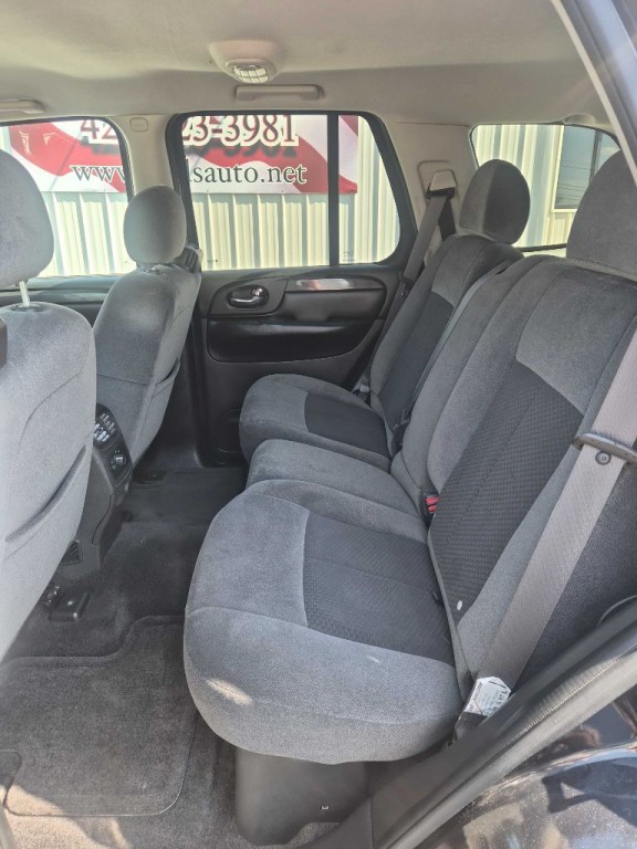 2008 GMC Envoy Image 12