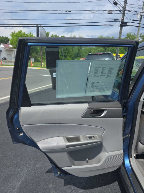 2009 Subaru Forester Image 11