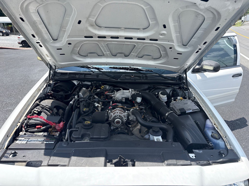 2011 Ford Crown Victoria Image 18