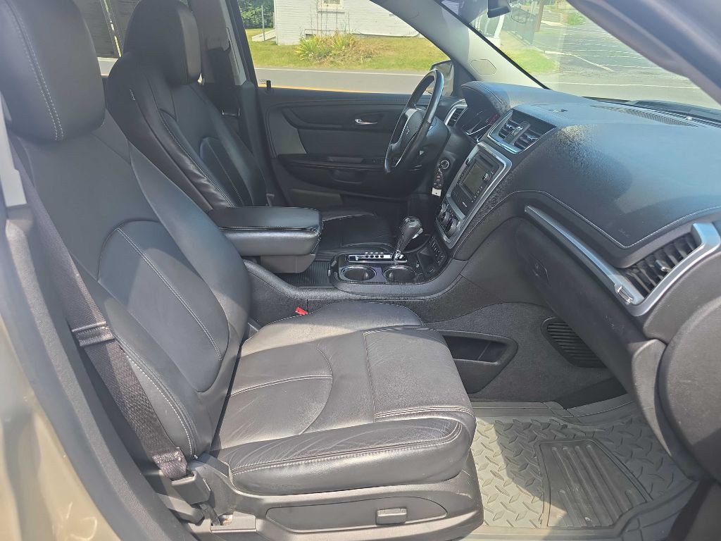 2013 GMC Acadia Image 18