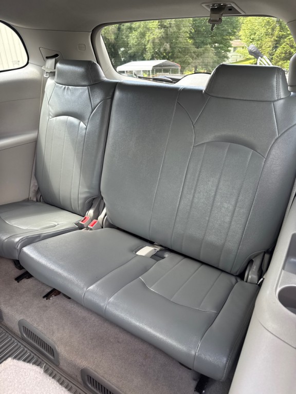 2016 Buick Enclave Image 13