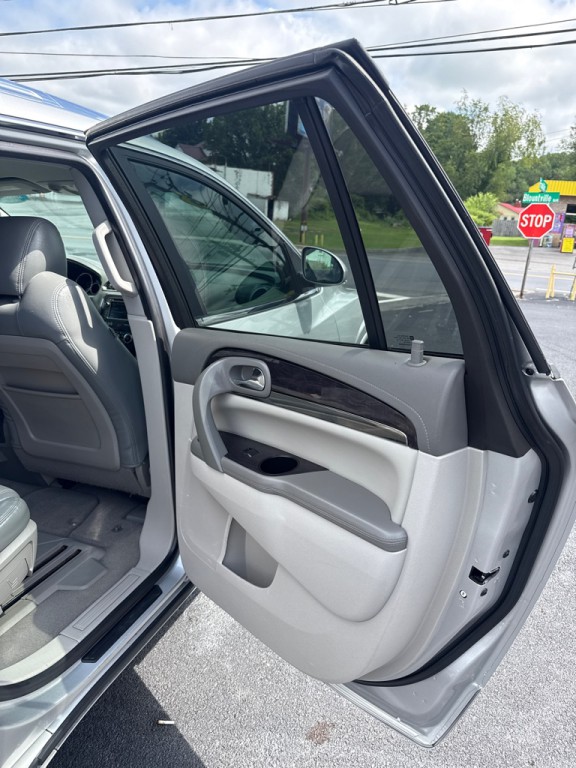 2016 Buick Enclave Image 15