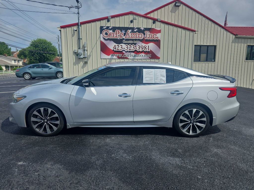 2017 Nissan Maxima Image 2