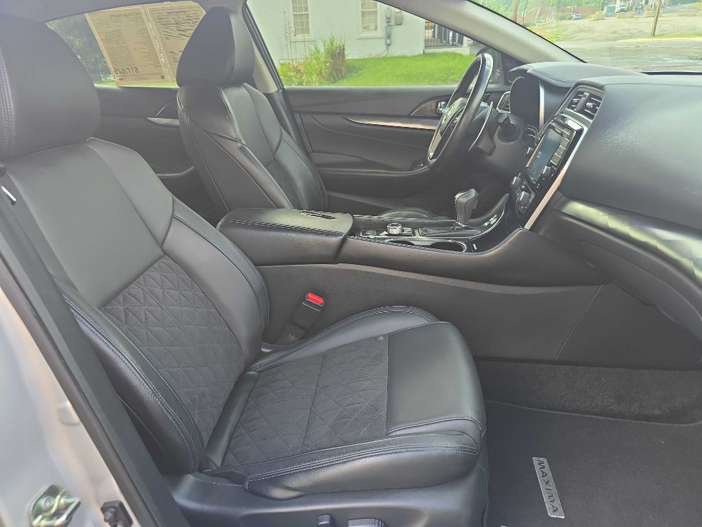 2017 Nissan Maxima Image 17