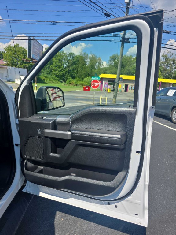 2016 Ford F-150 Image 17