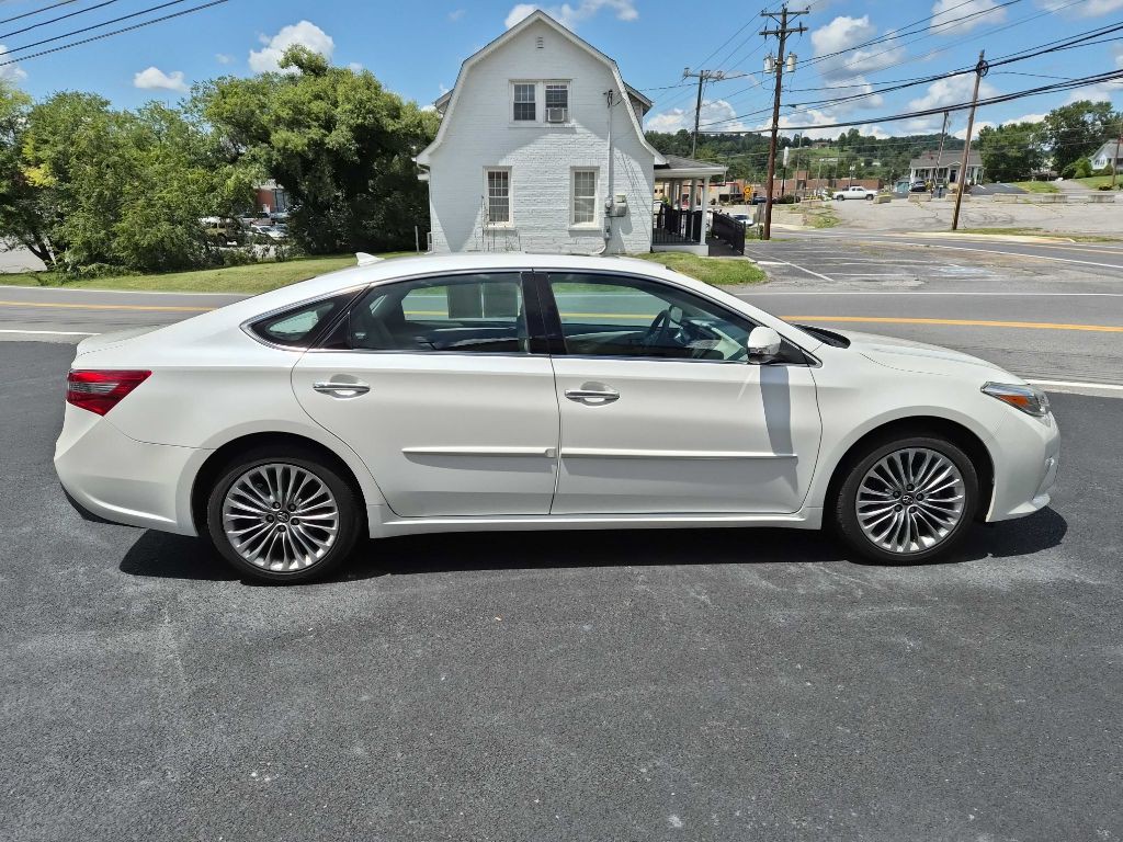 2017 Toyota Avalon Image 6