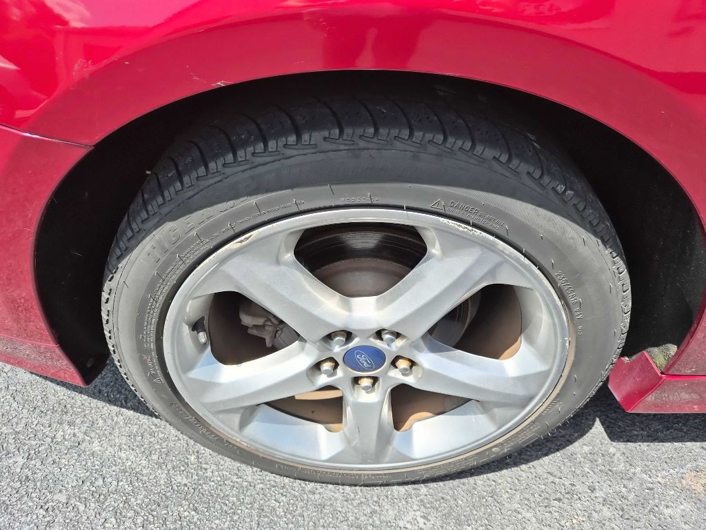 2016 Ford Fusion Image 19