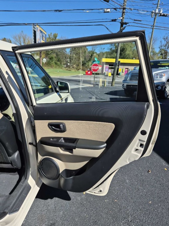 2011 Kia Soul Image 14