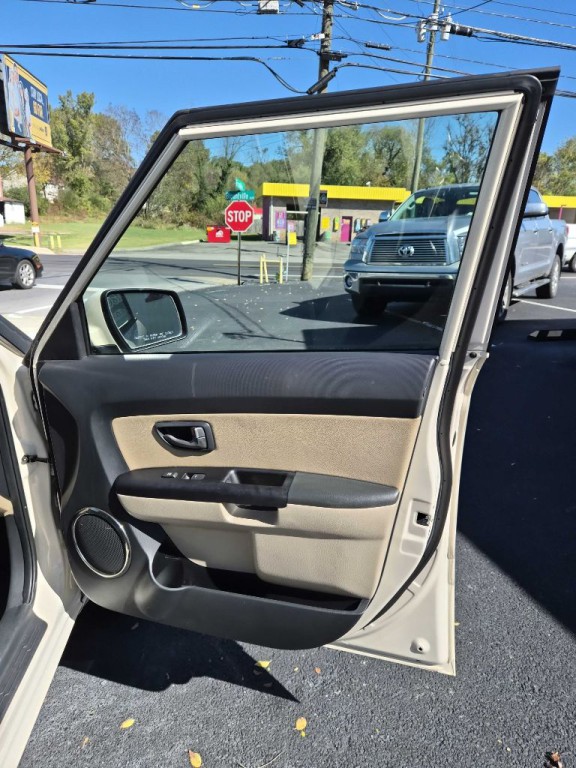 2011 Kia Soul Image 16