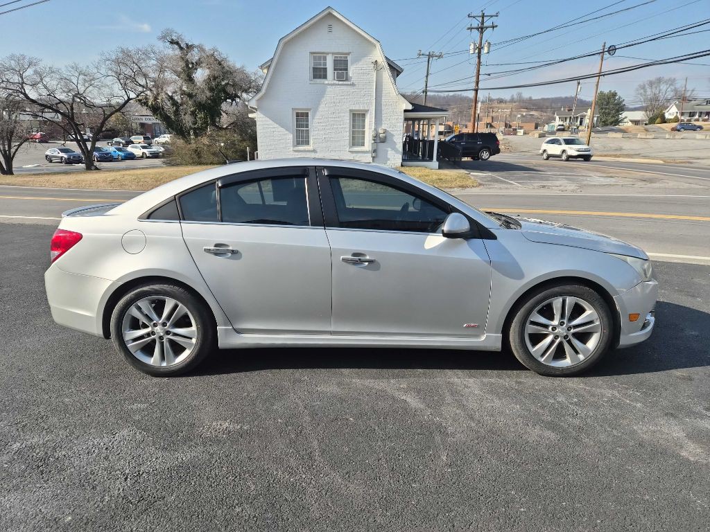 2013 Chevrolet Cruze Image 6