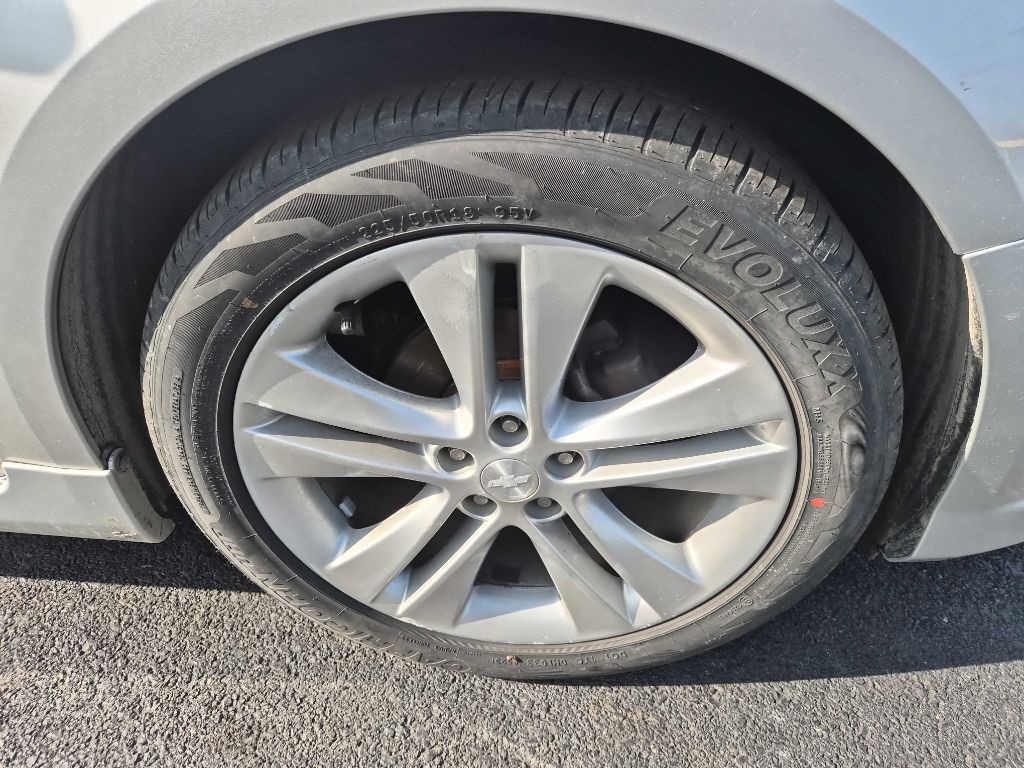 2013 Chevrolet Cruze Image 20