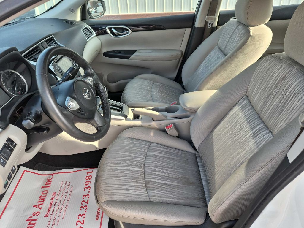 2017 Nissan Sentra Image 10