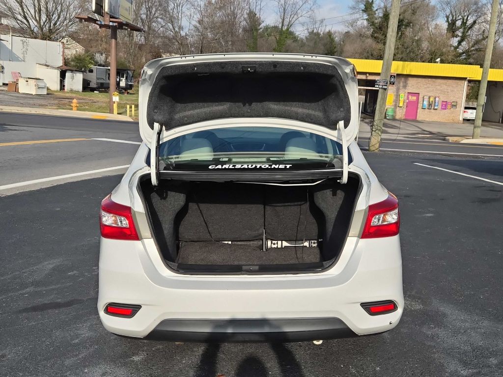 2017 Nissan Sentra Image 13