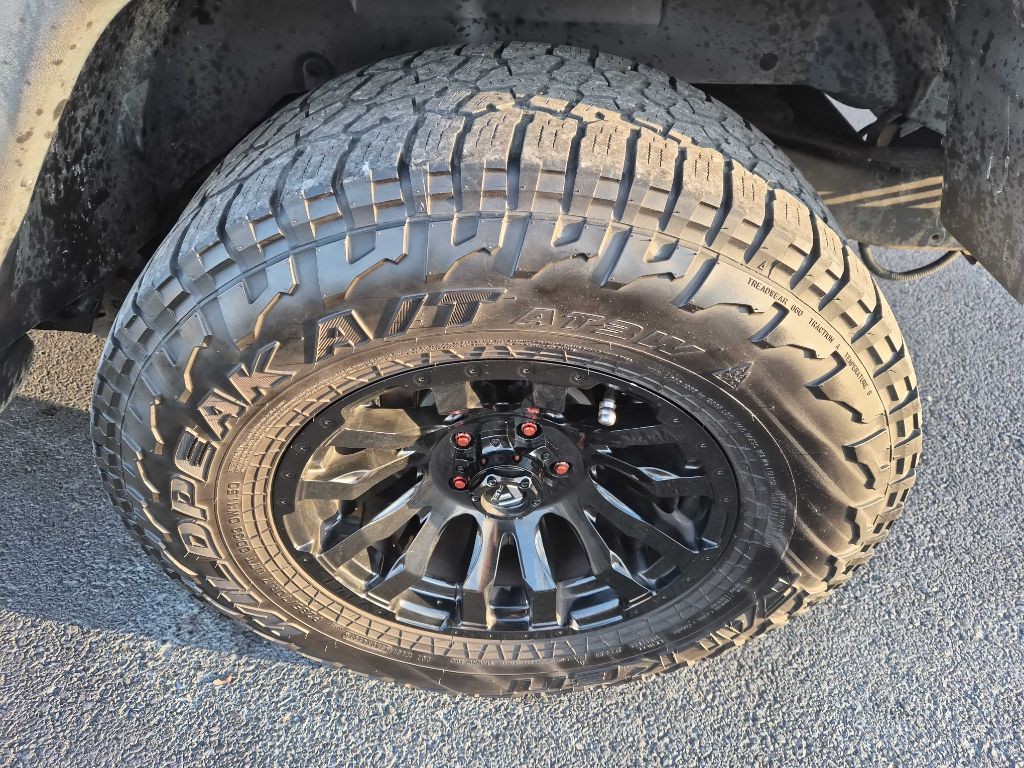 2013 Jeep Wrangler Image 18