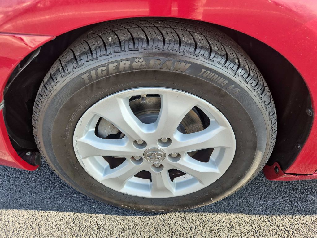 2011 Toyota Camry Image 19