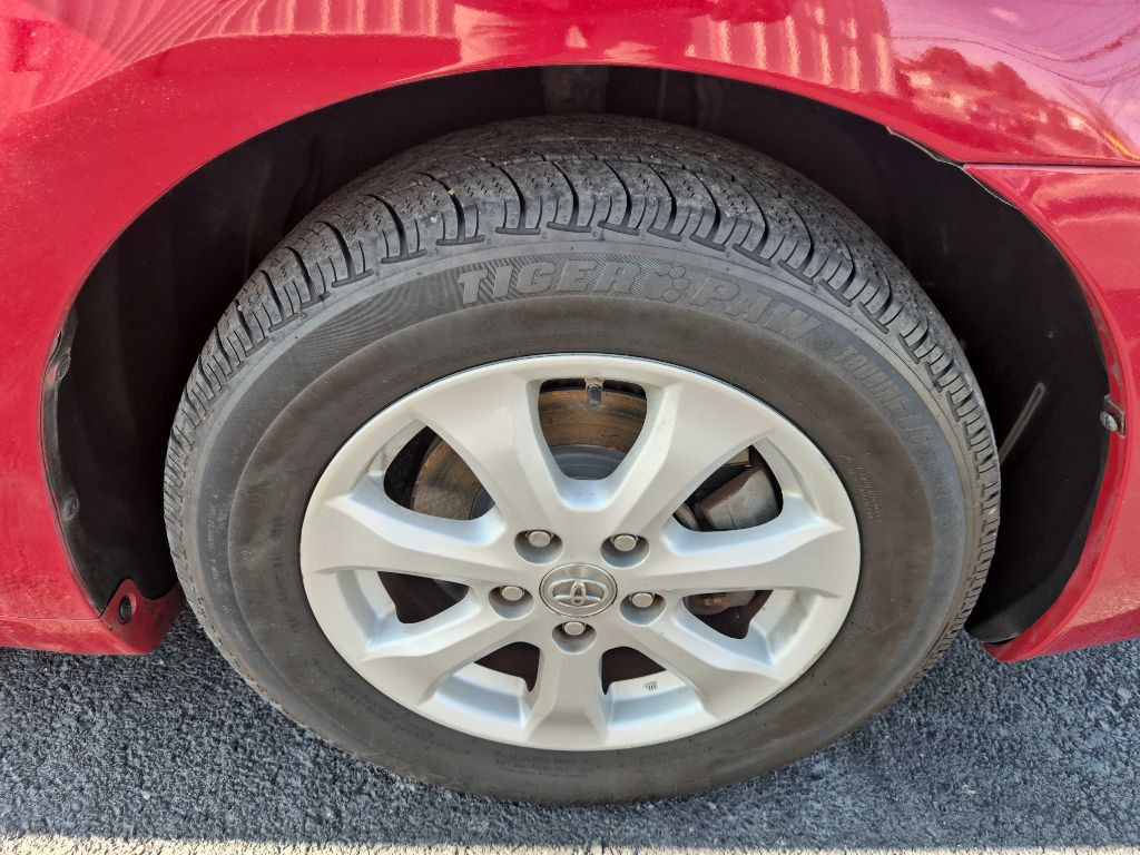 2011 Toyota Camry Image 21