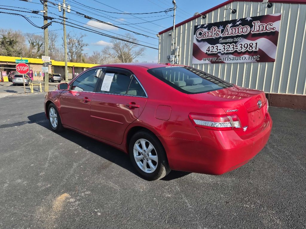 2011 Toyota Camry Image 3