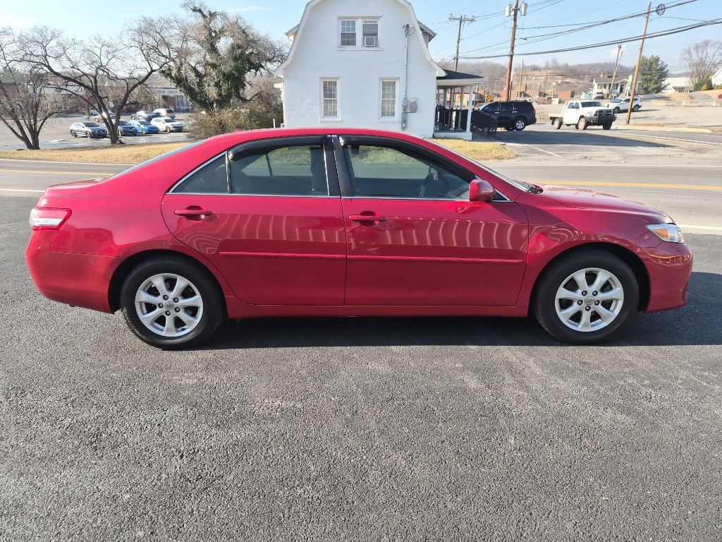 2011 Toyota Camry Image 6