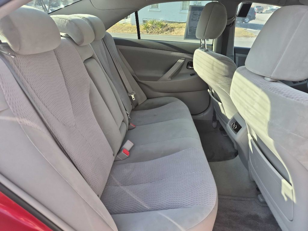 2011 Toyota Camry Image 15