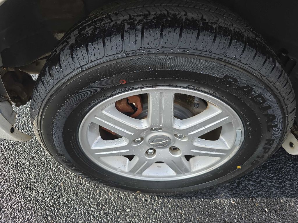 2011 Chrysler Town & Country Image 20