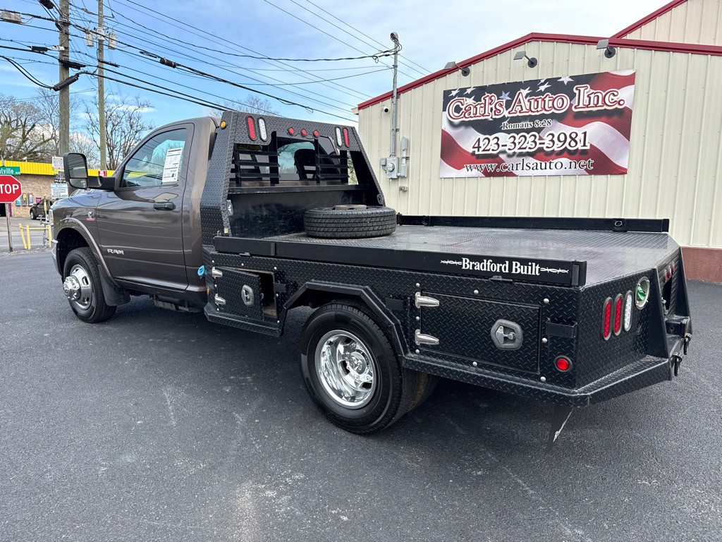 2021 RAM 3500 Image 3