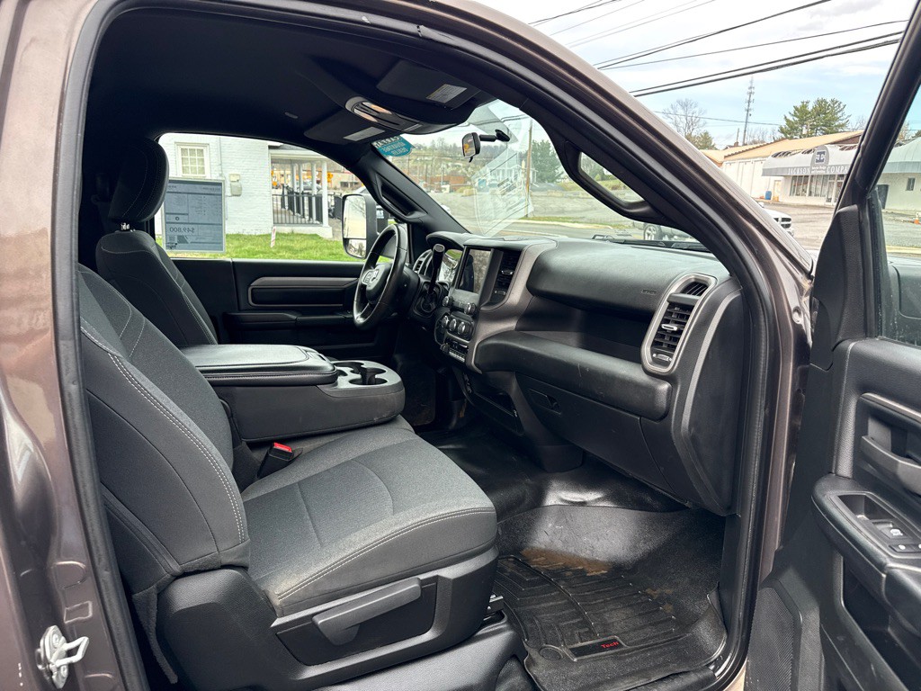 2021 RAM 3500 Image 10