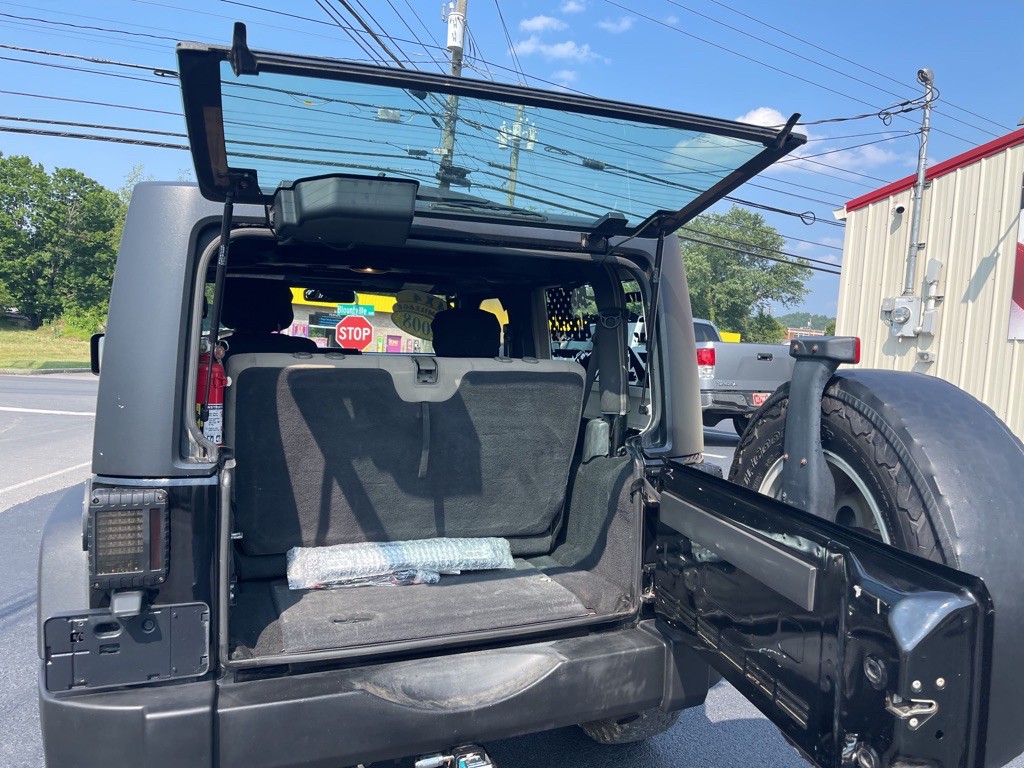 2008 Jeep Wrangler Image 12